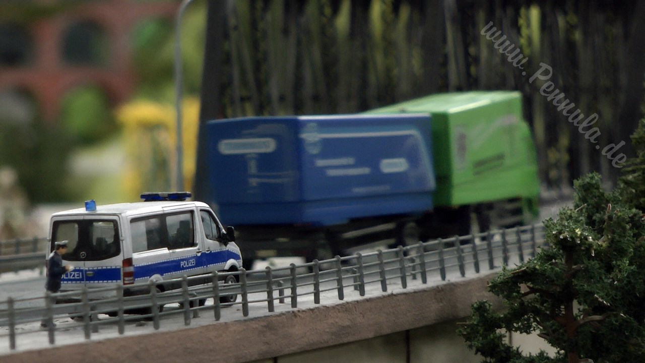Modellbahn Knuffingen - Die Stadt der Automobile bzw. DC Car und Mini Cars im Miniatur Wunderland