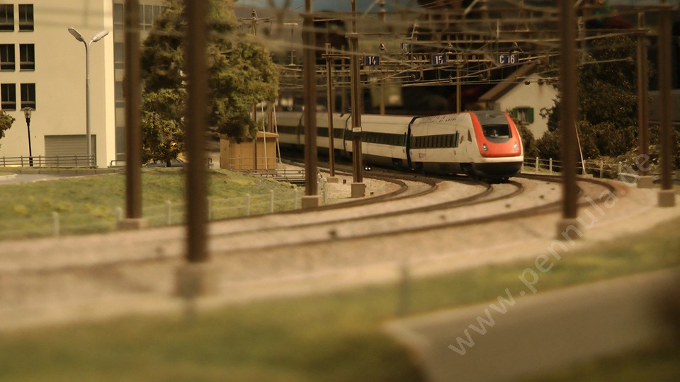Die wunderschöne Modellbahn Chemins de fer du Kaeserberg in Spur H0 und Spur H0m