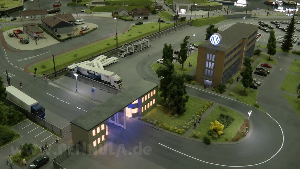 Miniaturland Leer - Die große Modelleisenbahn Schauanlage in Spur H0