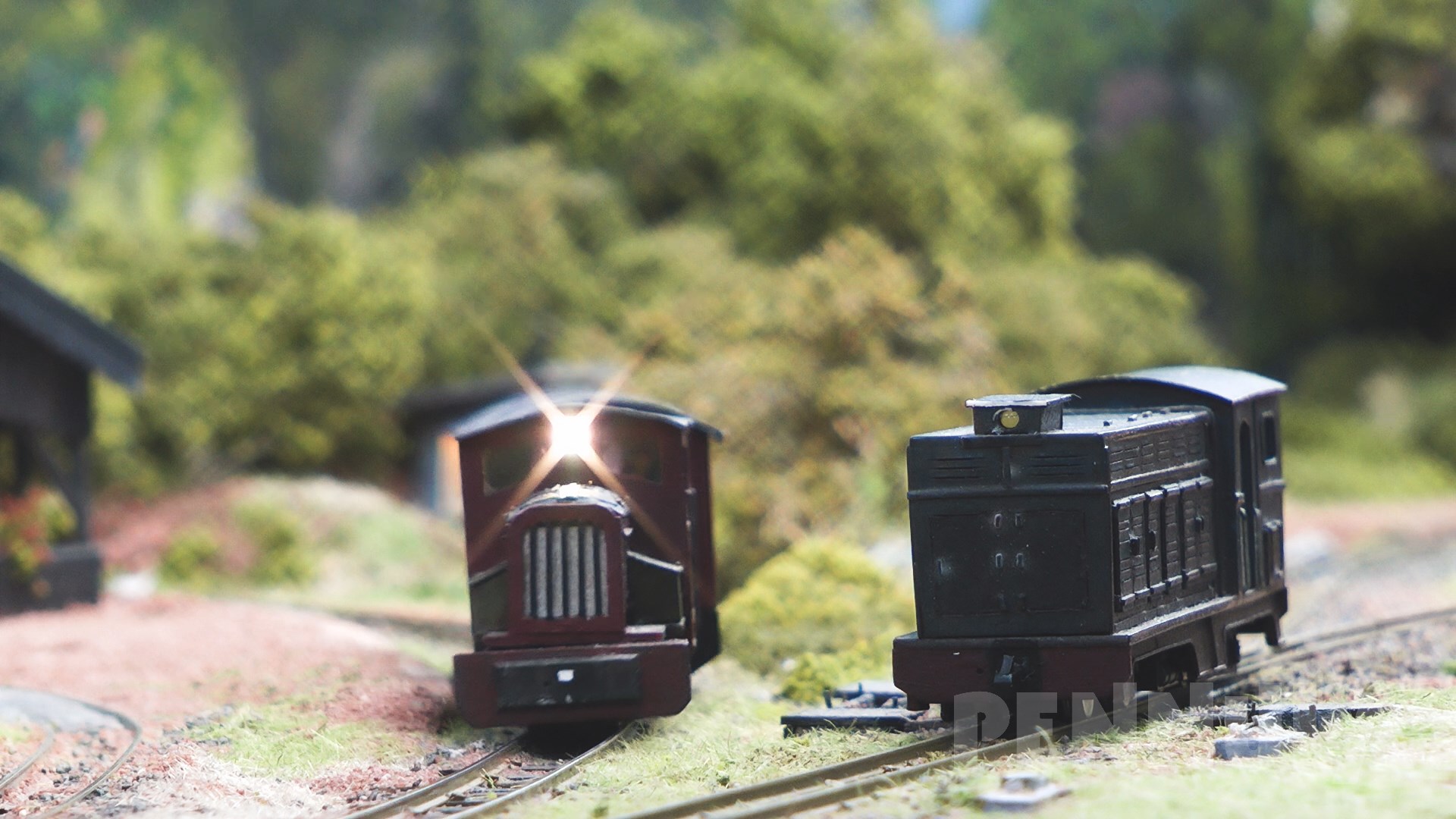 Feldbahn Modellbau: Modelleisenbahn Schienen-LKW Schienenbus Märklin und Auto auf Schienen