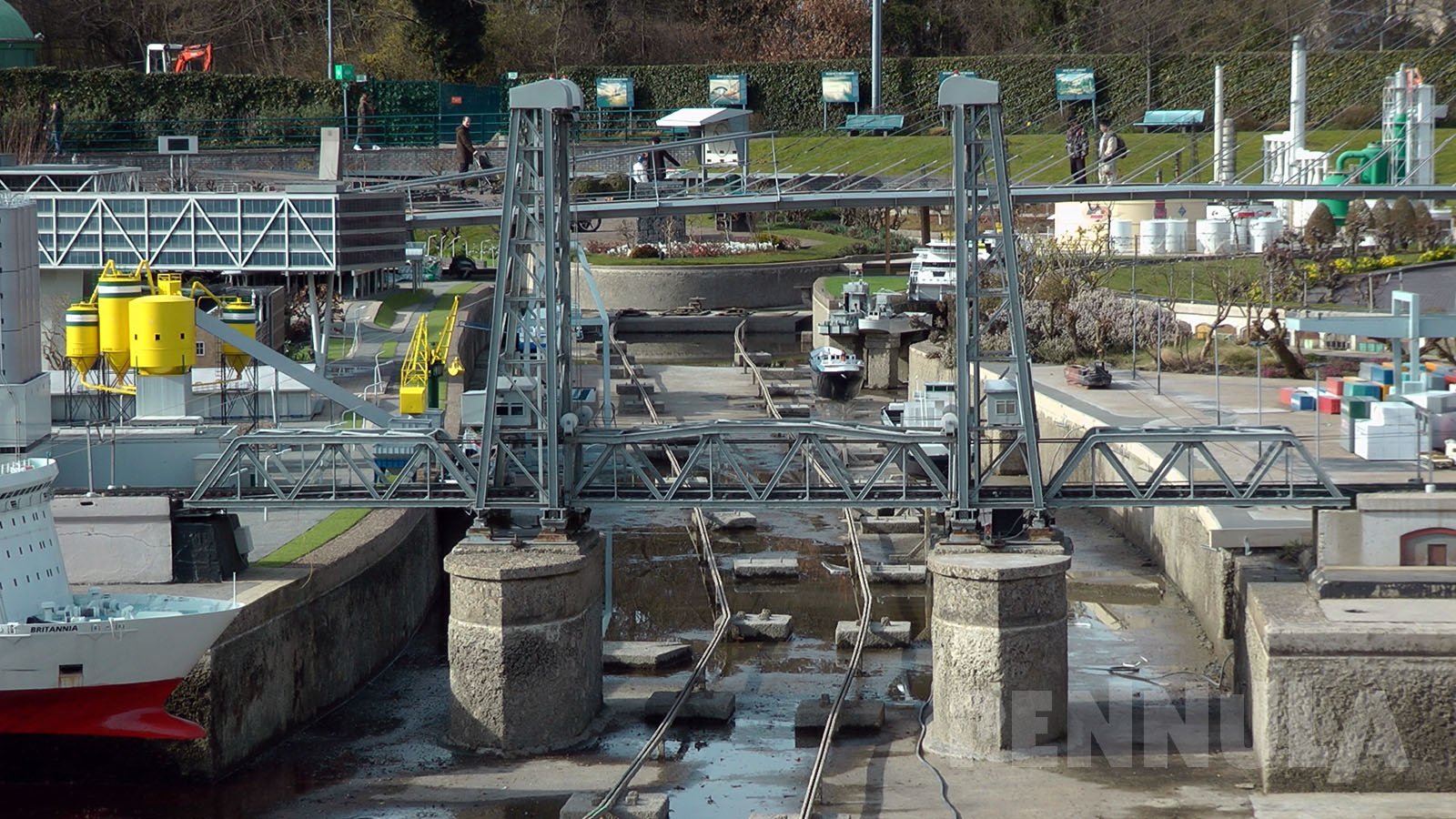 Madurodam Miniaturpark - Modellautos - Modelleisenbahn - Modellflugzeuge - Modellschiffe